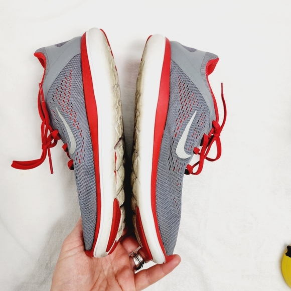 NIKE flex rn running athletic shoes, boys, size 7y - Picture 2 of 6